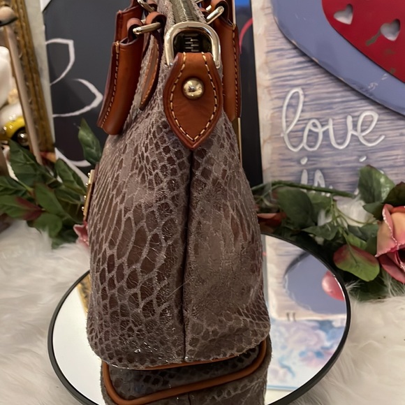 💜Dooney & Burke Vintage Handbag - Picture 7 of 17